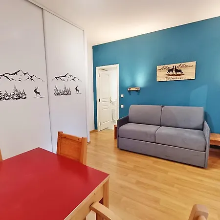 Appartement Frimousse, Studio, Wifi, Centre Luchon, Casier A Skis, Ascenseur, 4 Personnes